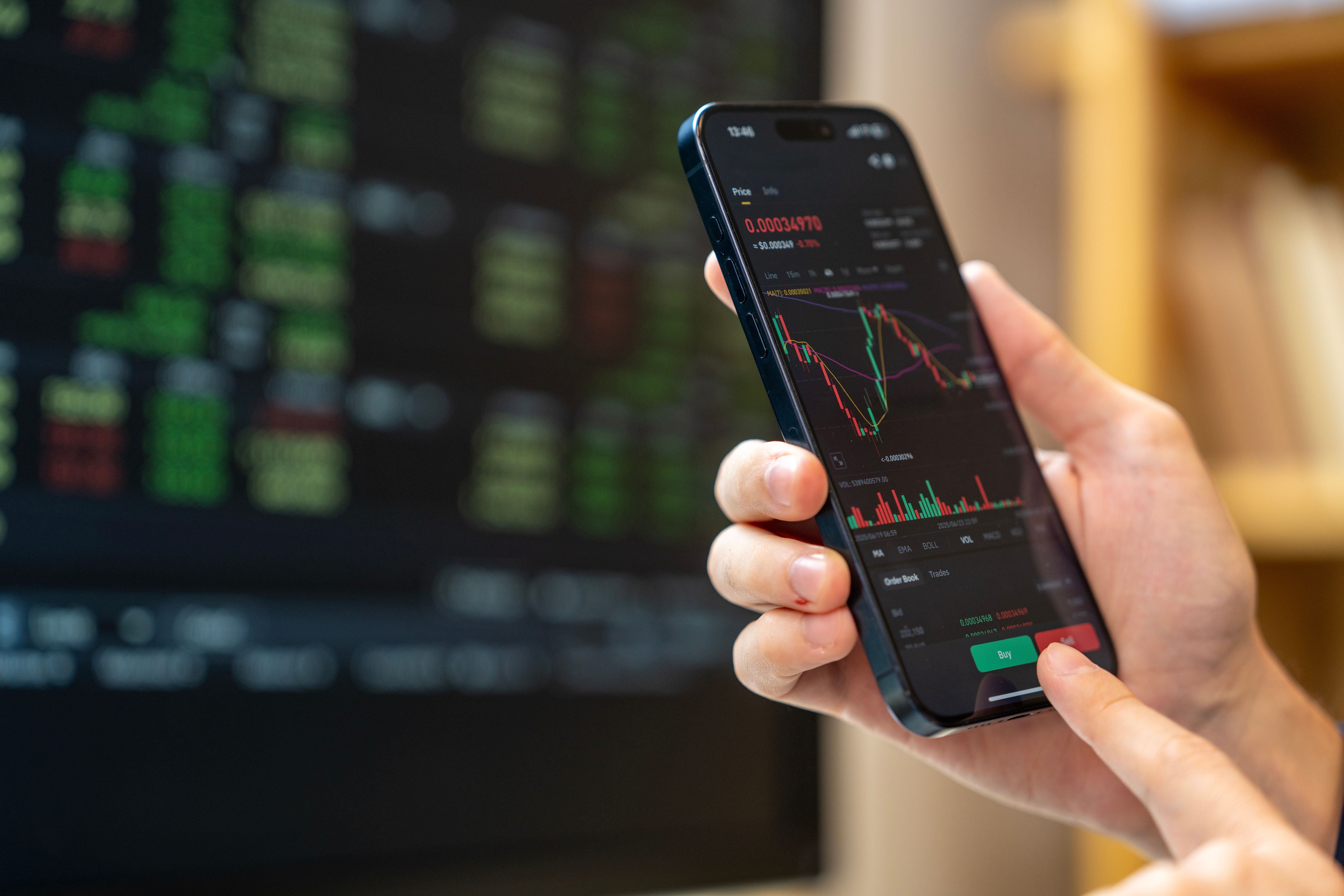 加密基金单周净流出16.7亿美元,XRP与HYPE逆势吸金