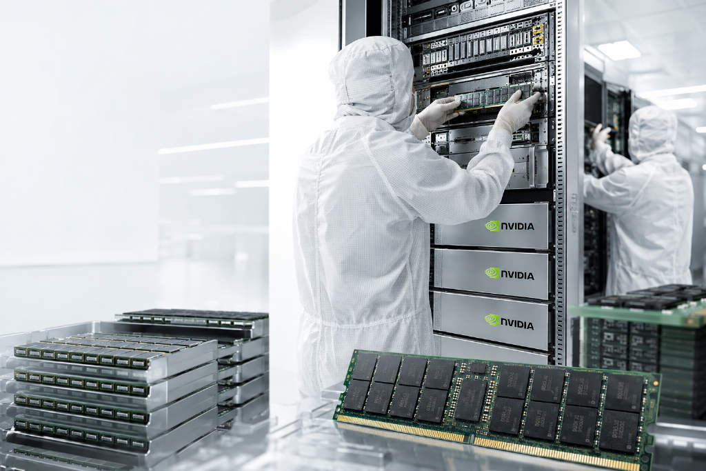 英伟达AI服务器需求推高DRAM行情 通用DDR5七月涨5%创历史新高