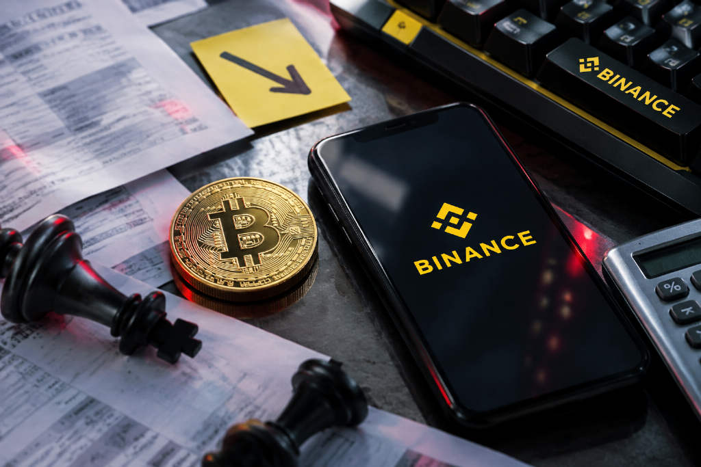 比特币在 Binance 资金费率跌至九个月低点