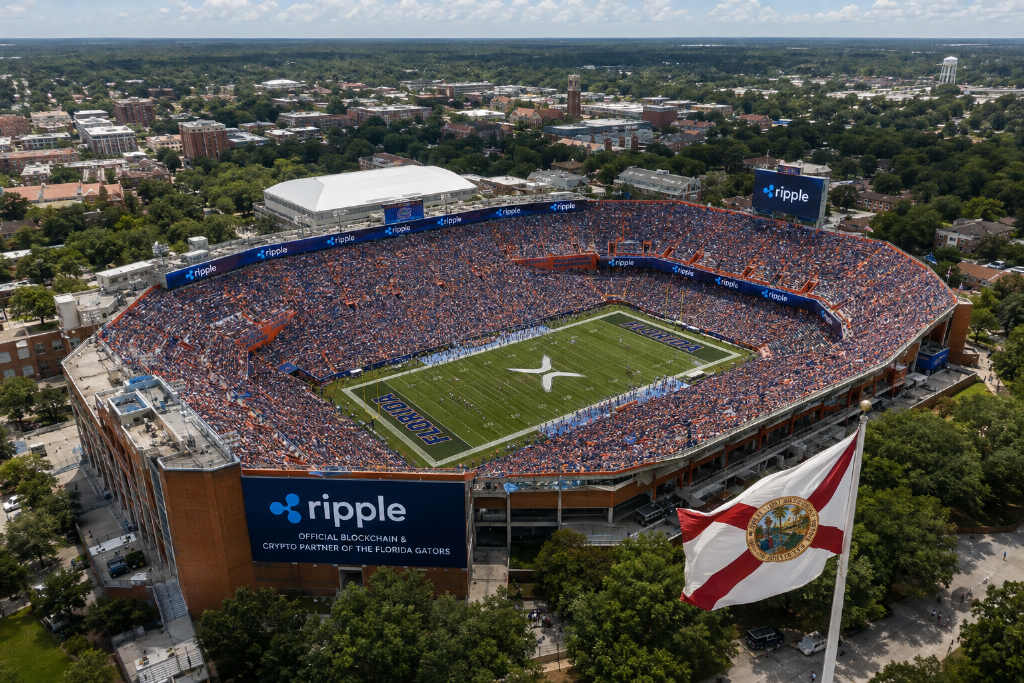 佛罗里达大学与Ripple达成500万美元年赞助协议,XRP标识将上足球场