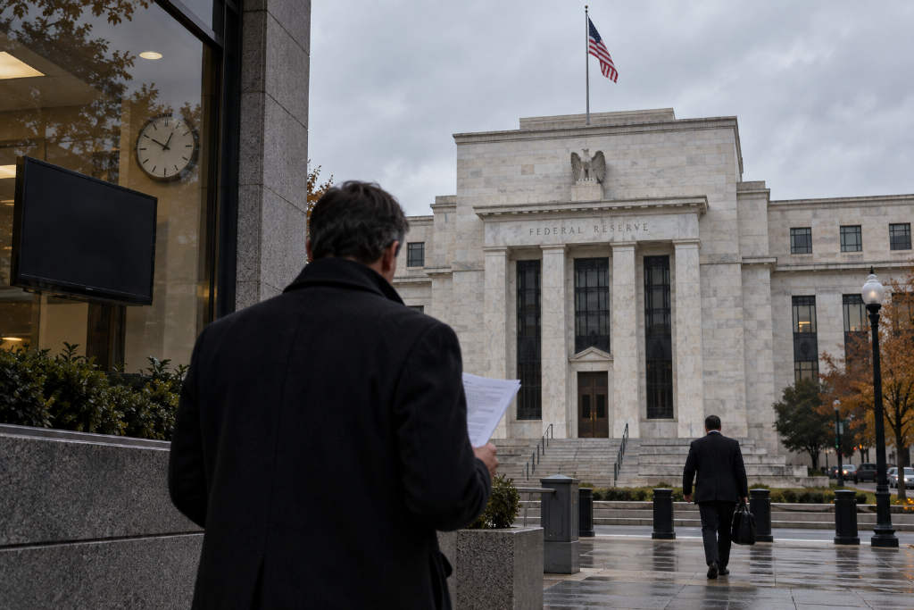 U.S. September payrolls preview points to slower hiring as October rate hike odds fall