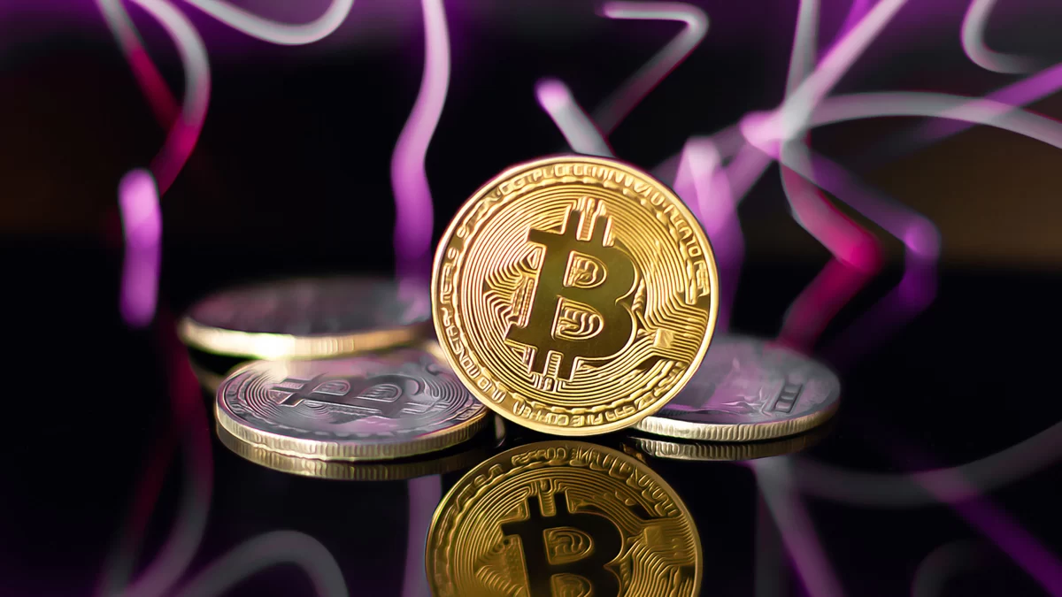 800,000 BTC Coinbase Transfer Casts Doubt on Whale Buying Narrative
