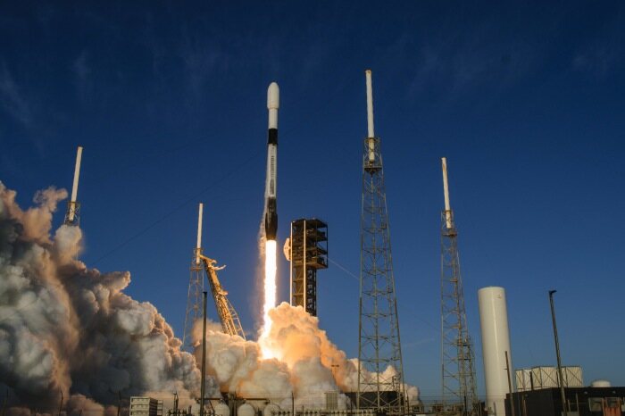 SpaceX纳入纳斯达克100倒计时:被动资金真实买入机制与散户博弈策略解析