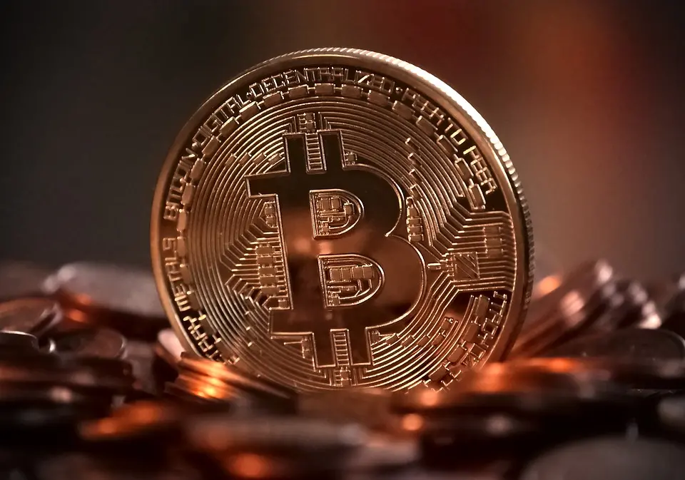 American Bitcoin连亏三季,股价较上市峰值跌约95%
