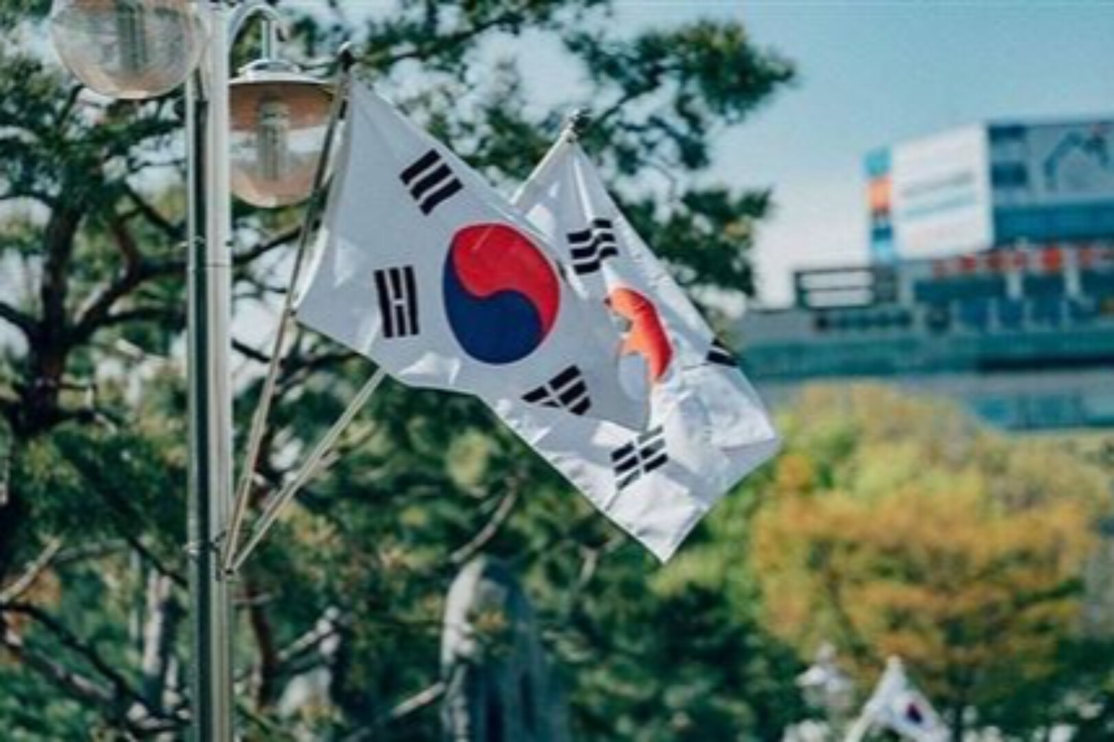 韩股连跌触发熔断后 Upbit 成交额增至 41.2 亿美元