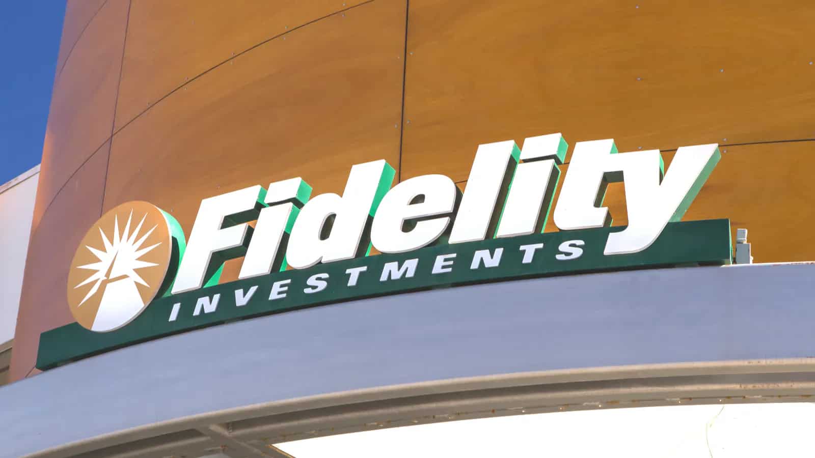 Fidelity moves to add staking and quarterly cash payouts to Ether ETF